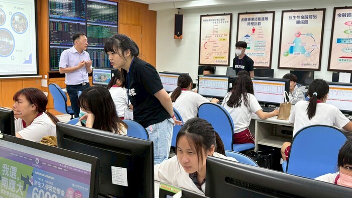 114年5月5日「光華高中商經科」蒞校體驗參訪圖片