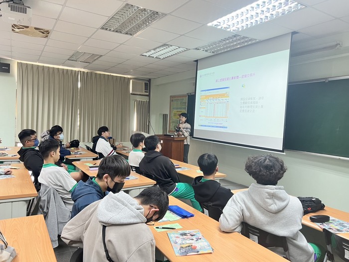 114年12月4日「曾文農工電子科」蒞校體驗參訪圖片