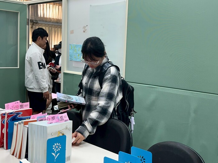 114年9月18日(四)114學年度第1學期「二手書活動」圖片