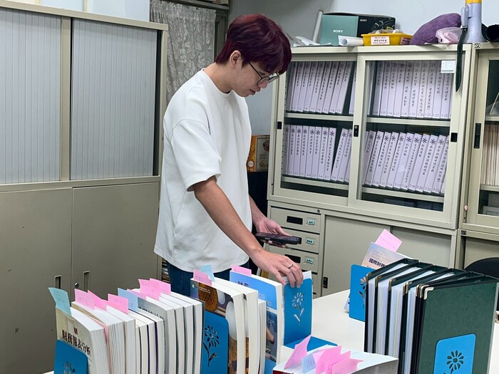 114年9月18日(四)114學年度第1學期「二手書活動」圖片