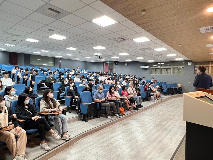 113年4月9日成功大學能源科技與筞略研究中心吳勝宏助理教授蒞校演講圖片