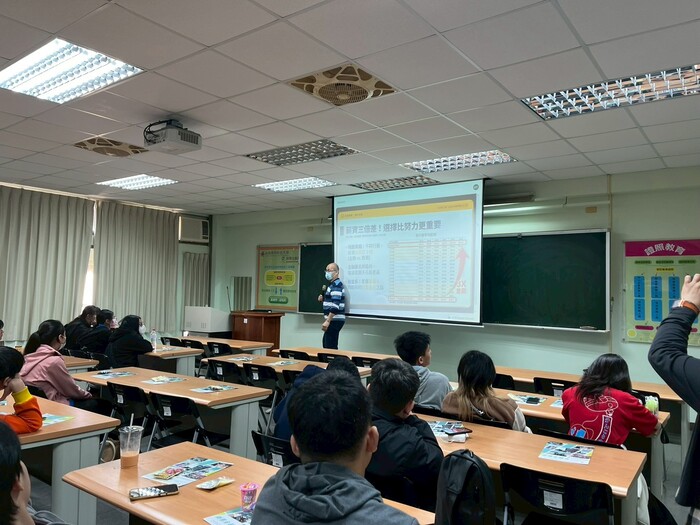 114年12月16日「Open Festival 前進2026校園開放日通往南應的青春旅程」東吳工家資處、觀光科參訪圖片