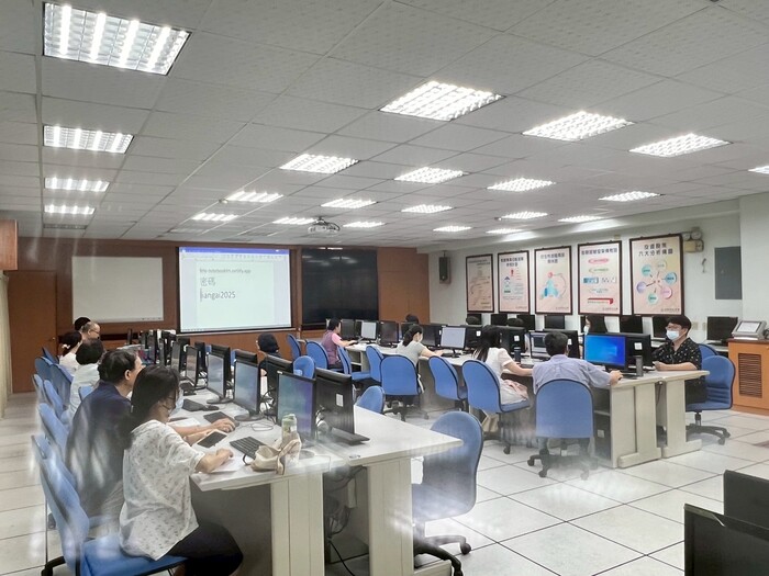 114年7月9日(三)【AI嘉年華：AI 助理上線－教學設計 × 專題規劃 × 行政應用】研習會圖片