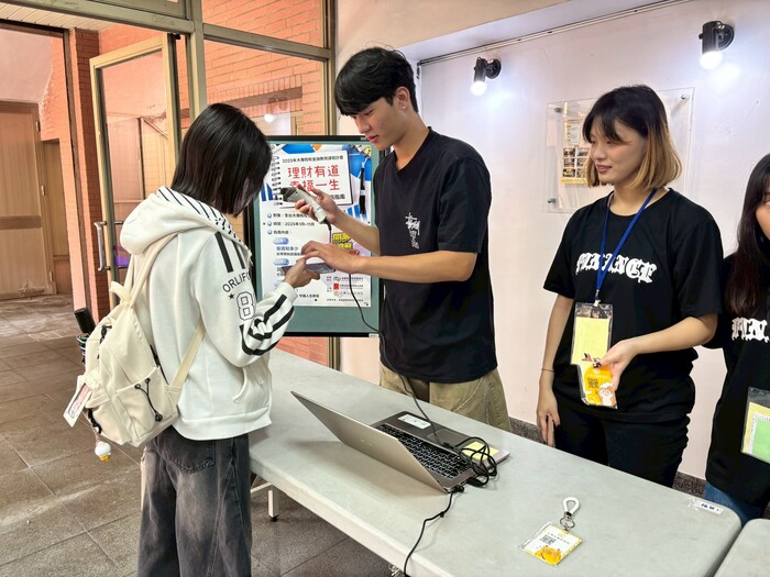 114年10月14日(二)「理財有道，幸福一生－給大學生的財務幸福指南」大專金融講座圖片