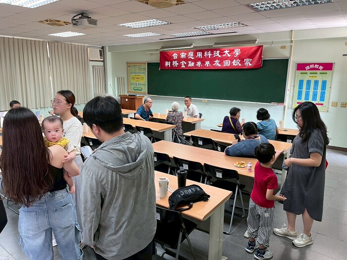 114年10月18日(六)61週年校慶「系友回娘家」圖片